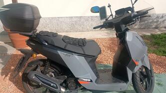 Peugeot Tweet 125 FL GT ABS (2024)