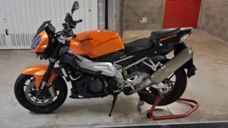 Aprilia Tuono 1000 R (2006 - 10) usata