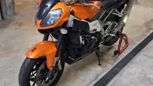 Aprilia Tuono 1000 R (2006 - 10)  (2)