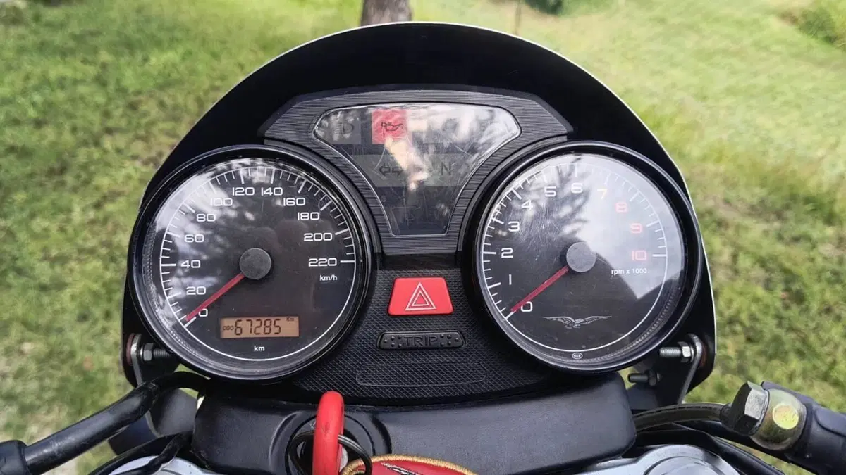 Moto Guzzi Breva V 750 i.e.  (3)