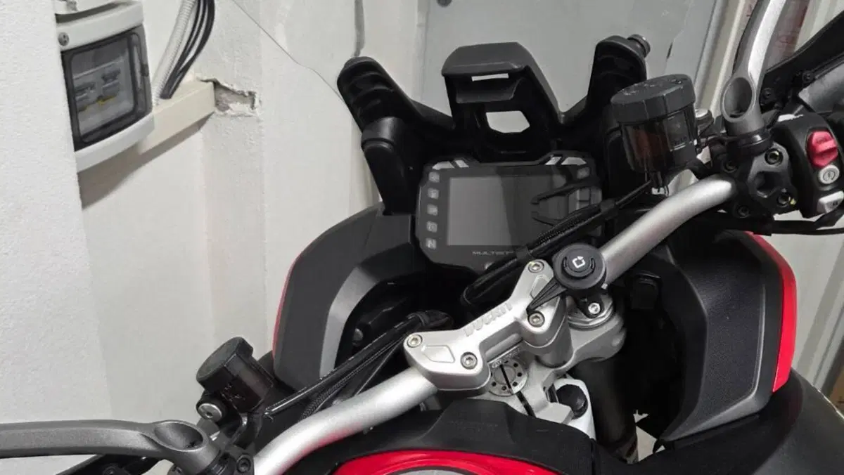 Ducati Multistrada V2 S (2022 - 24)  (8)