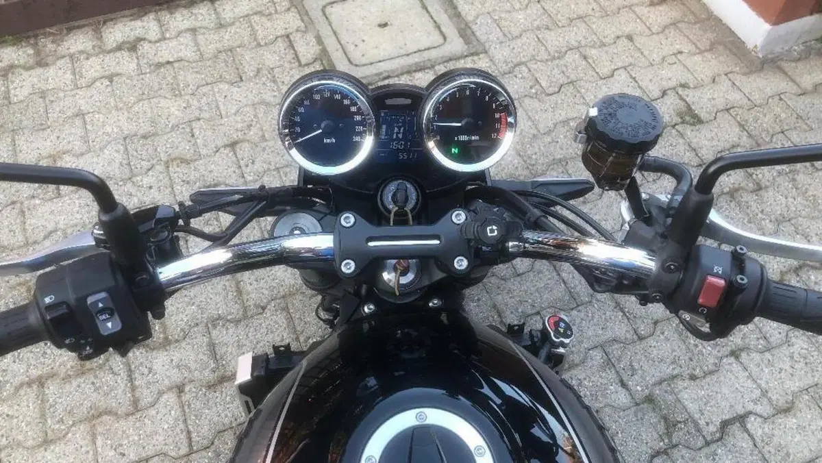 Kawasaki Z 900 RS (2022 - 25)  (6)