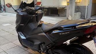 Yamaha T-Max 530 (2017 - 19) usata