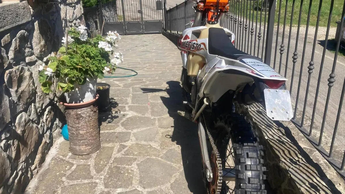 KTM 300 EXC E Six Days TPI (2019)  (2)