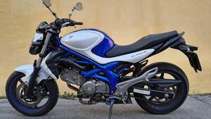 Suzuki Gladius 650 SFV (2009 - 15) 