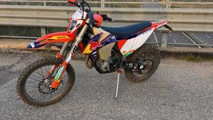 KTM 350 EXC-F (2022) 