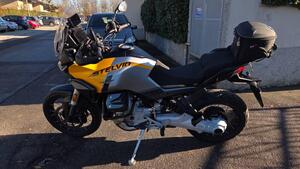 Moto Guzzi Stelvio (2024 - 25) 