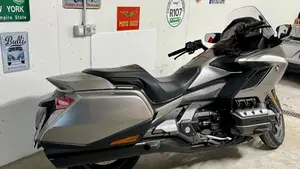 Honda GL 1800 Gold Wing (2018 - 20)  (4)