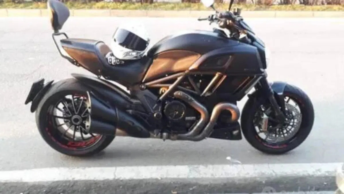 Ducati Diavel 1200 (2014 - 16)  (8)