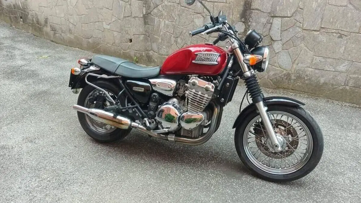 Triumph Thunderbird 900 (1995 - 01)  (2)