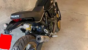 Ducati Scrambler 800 Desert Sled (2017 - 20)  (2)