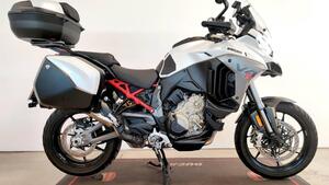 Ducati Multistrada V4 S (2025) 