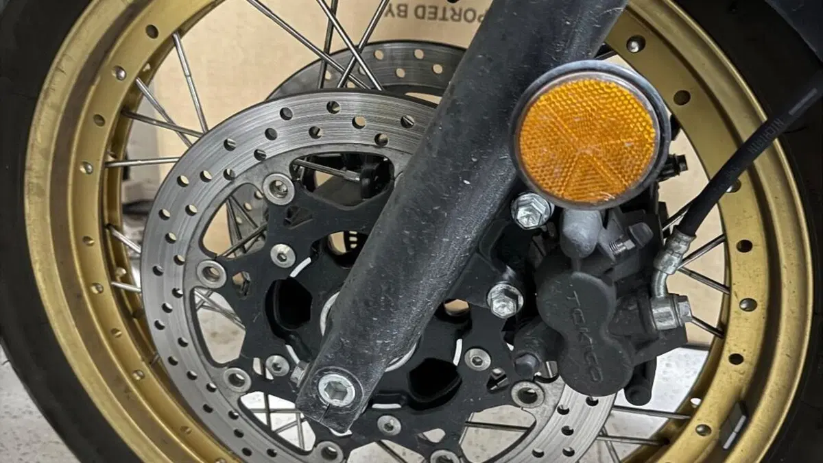 Suzuki V-Strom 650 (2021 - 25)  (4)