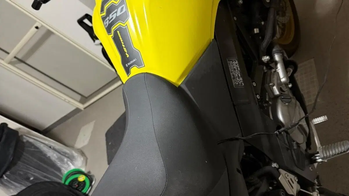 Suzuki V-Strom 650 (2021 - 25)  (6)