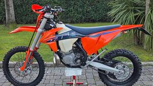 KTM 300 EXC E TPI (2022) 