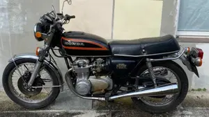 Honda   (2)