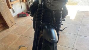 Moto Guzzi V7 Stone (2021 - 24) 