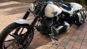 Harley-Davidson 1690 Breakout (2013 - 17) - FXSB 