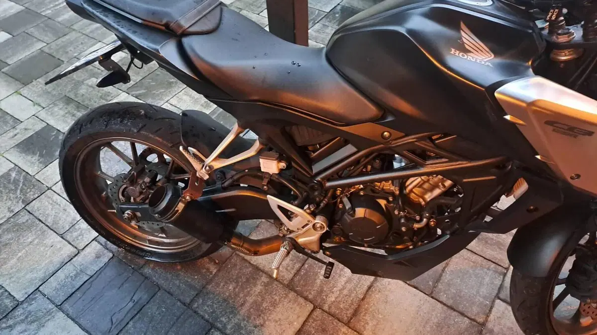 Honda CB 125 R (2021 - 23)  (3)