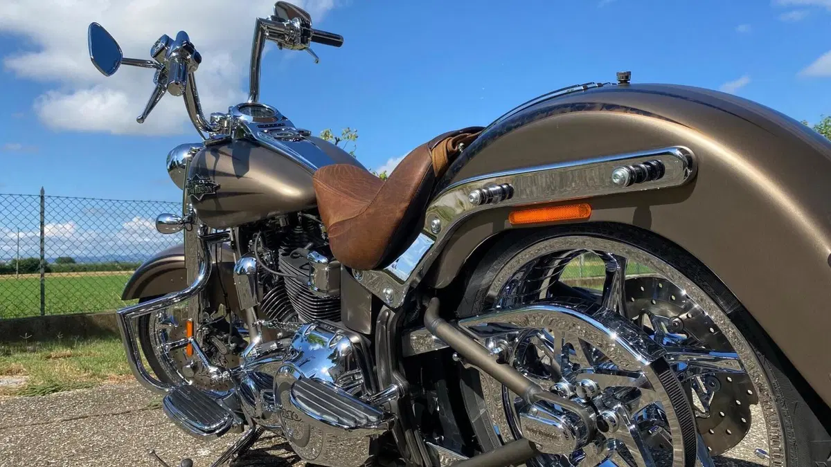 Harley-Davidson 1800 Convertible (2012) - FLSTSE  (3)
