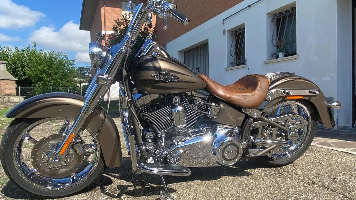 Harley-Davidson 1800 Convertible (2012) - FLSTSE  (10)