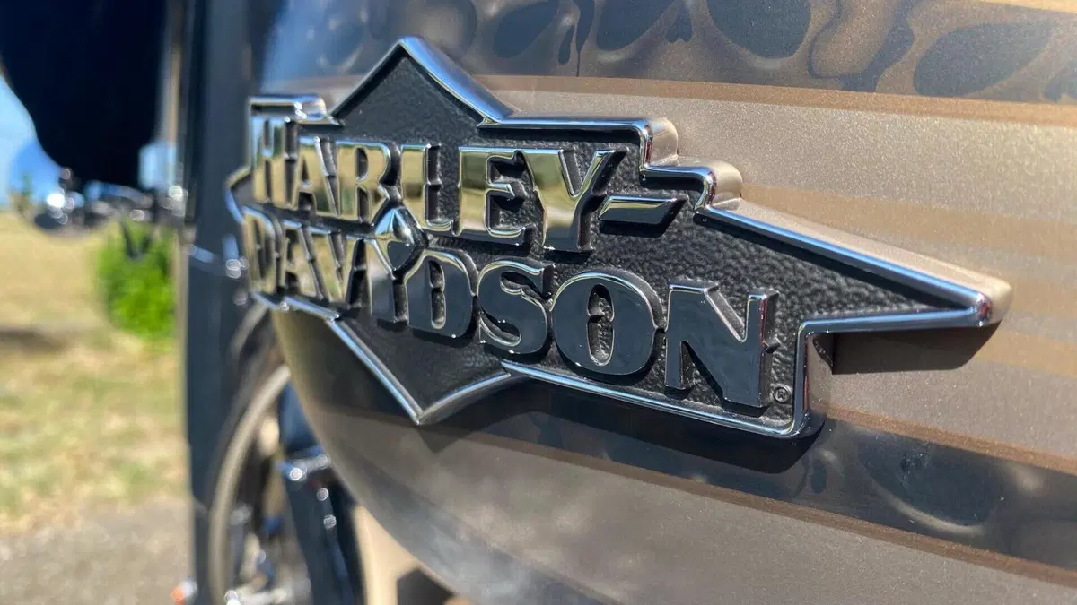 Harley-Davidson 1800 Convertible (2012) - FLSTSE  (11)