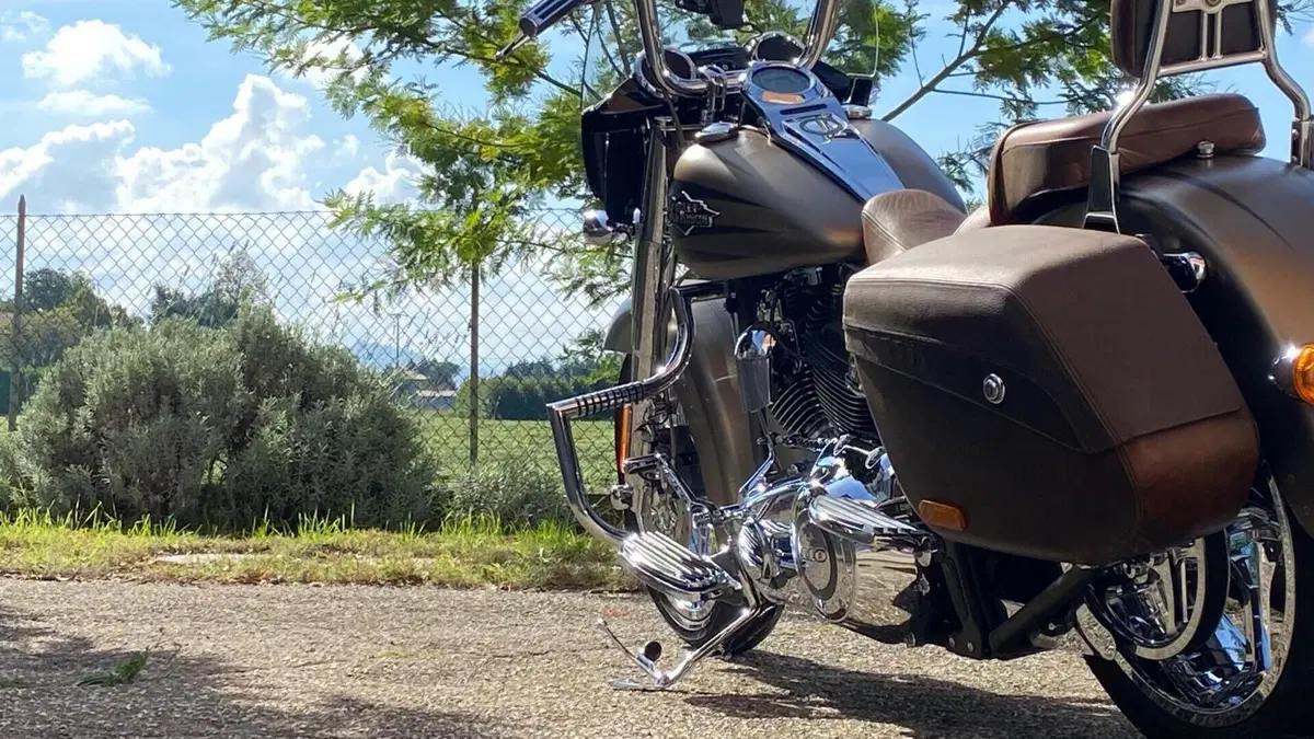 Harley-Davidson 1800 Convertible (2012) - FLSTSE  (13)