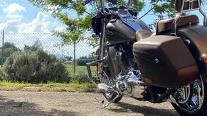 Harley-Davidson 1800 Convertible (2012) - FLSTSE  (13)