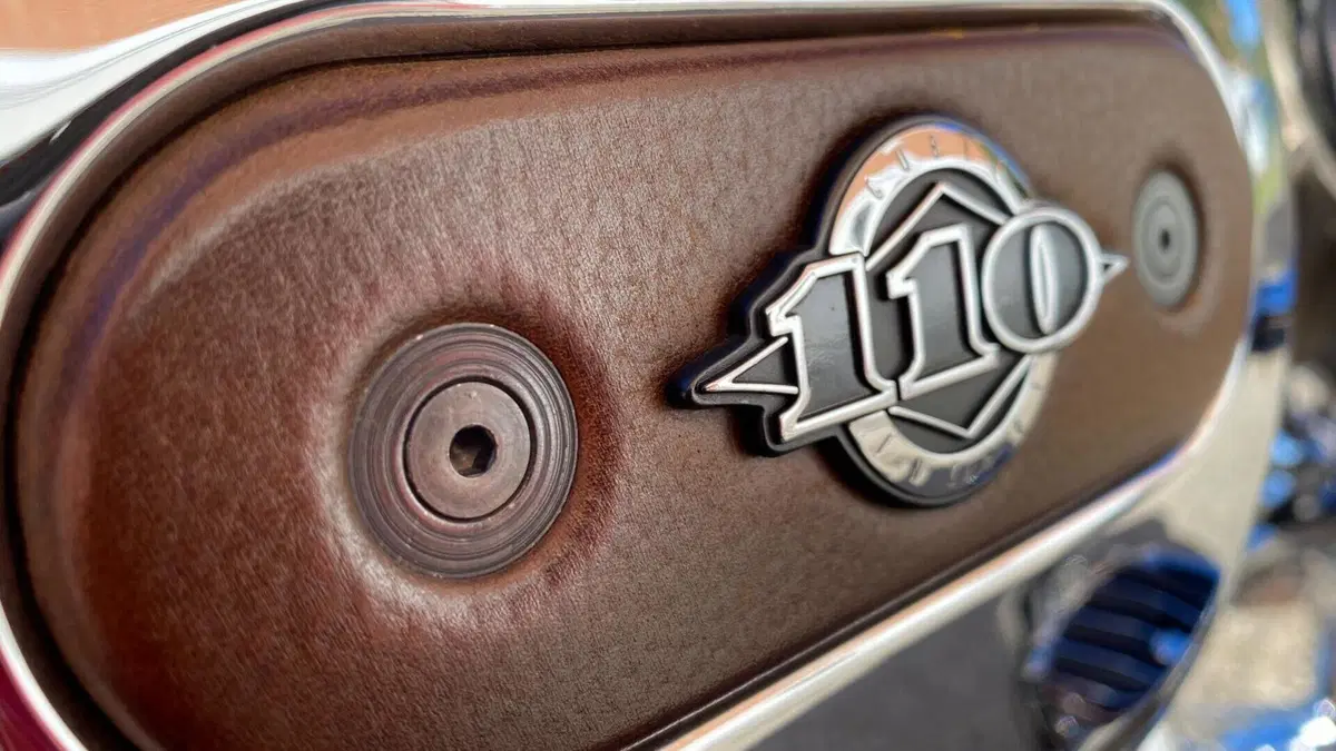 Harley-Davidson 1800 Convertible (2012) - FLSTSE  (16)