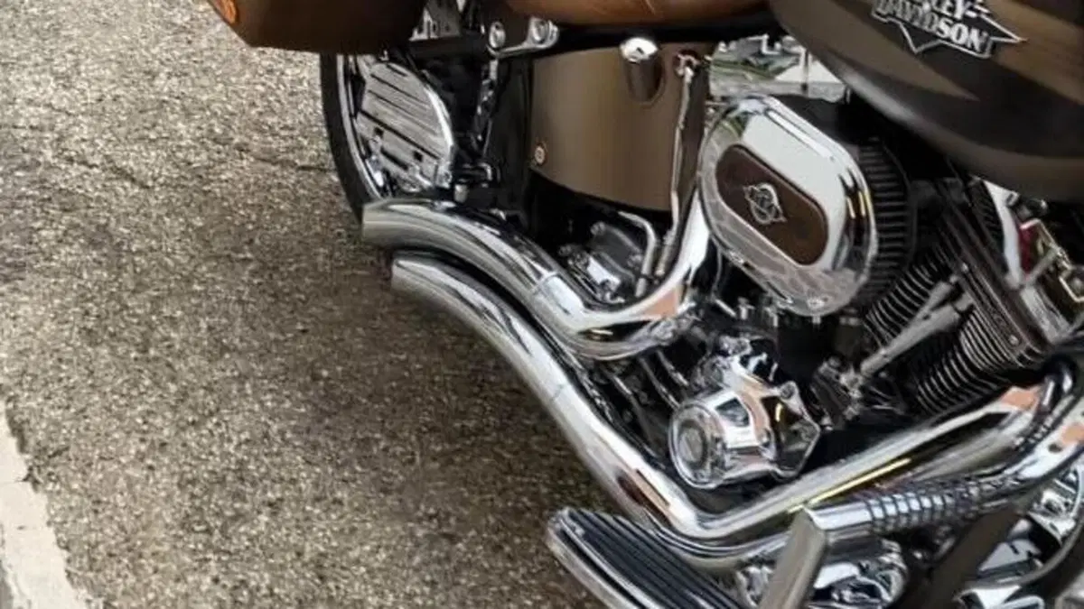 Harley-Davidson 1800 Convertible (2012) - FLSTSE  (17)