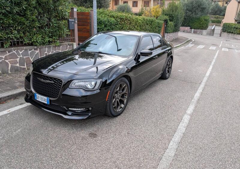 Chrysler 300 C Station Wagon 5.7 V8 HEMI cat AWD Touring