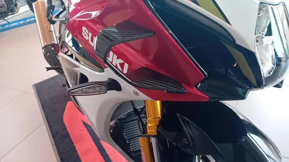 Suzuki GSX-R1000R (2026)  (4)