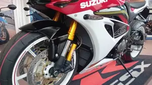 Suzuki GSX-R1000R (2026)  (8)