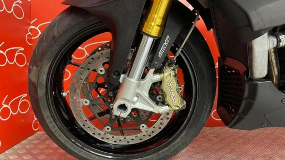 Aprilia Tuono V4 R APRC ABS (2013 - 15)  (8)