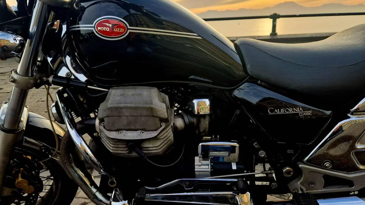 Moto Guzzi California Classic  (3)