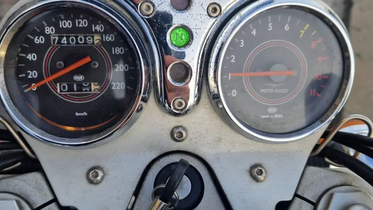 Moto Guzzi California Classic  (5)