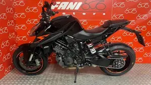 KTM 1290 Super Duke R ABS (2017 - 18)  (2)
