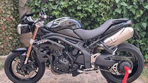 Triumph Speed Triple 1050 R (2011 - 13) 