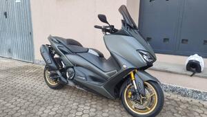 Yamaha T-Max 560 Tech Max (2021) 