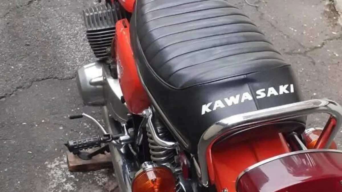 Kawasaki   (2)