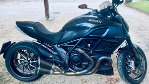 Ducati Diavel 1200 Carbon (2010 - 13) 