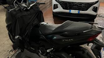 Yamaha T-Max 530 DX (2017 - 19) usata