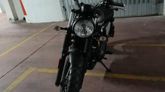 Triumph Scrambler 900 (2023 - 25) usata