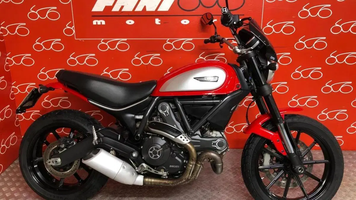 Ducati Scrambler 800 Icon (2015 - 16) 