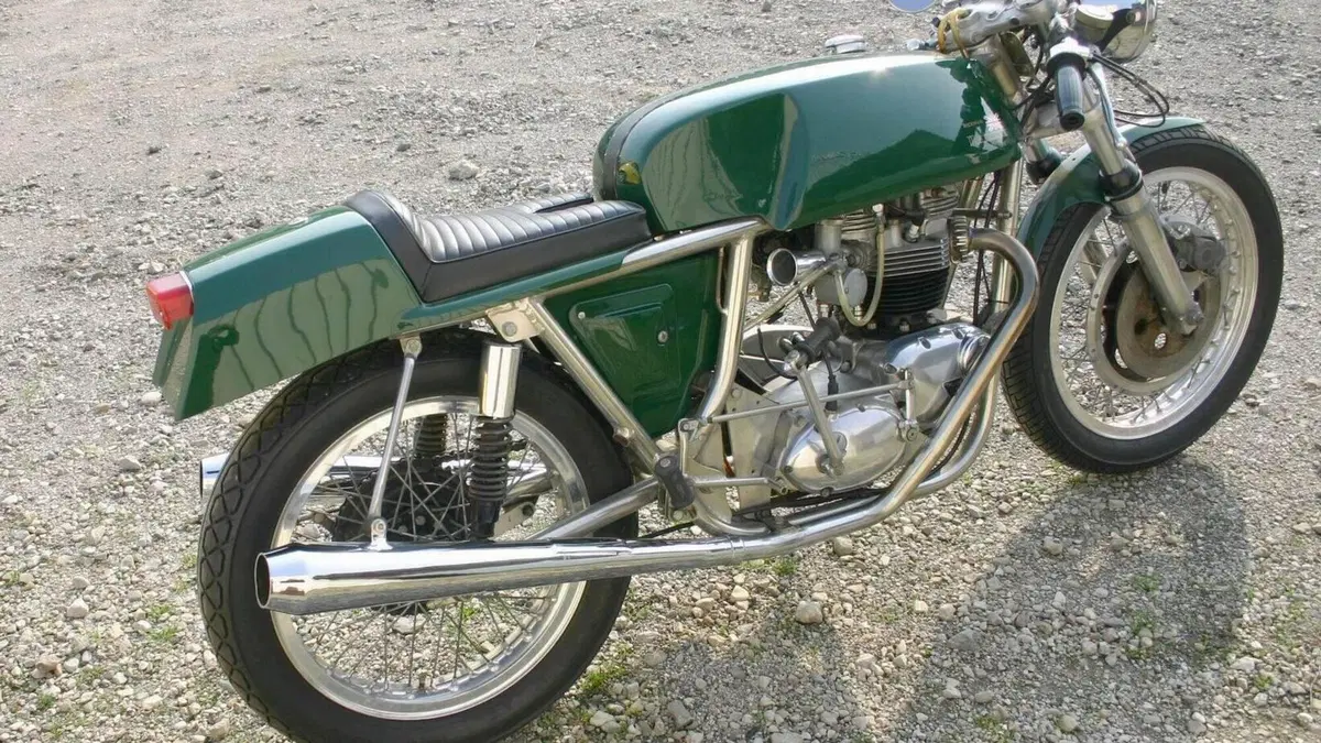 Triumph   (3)