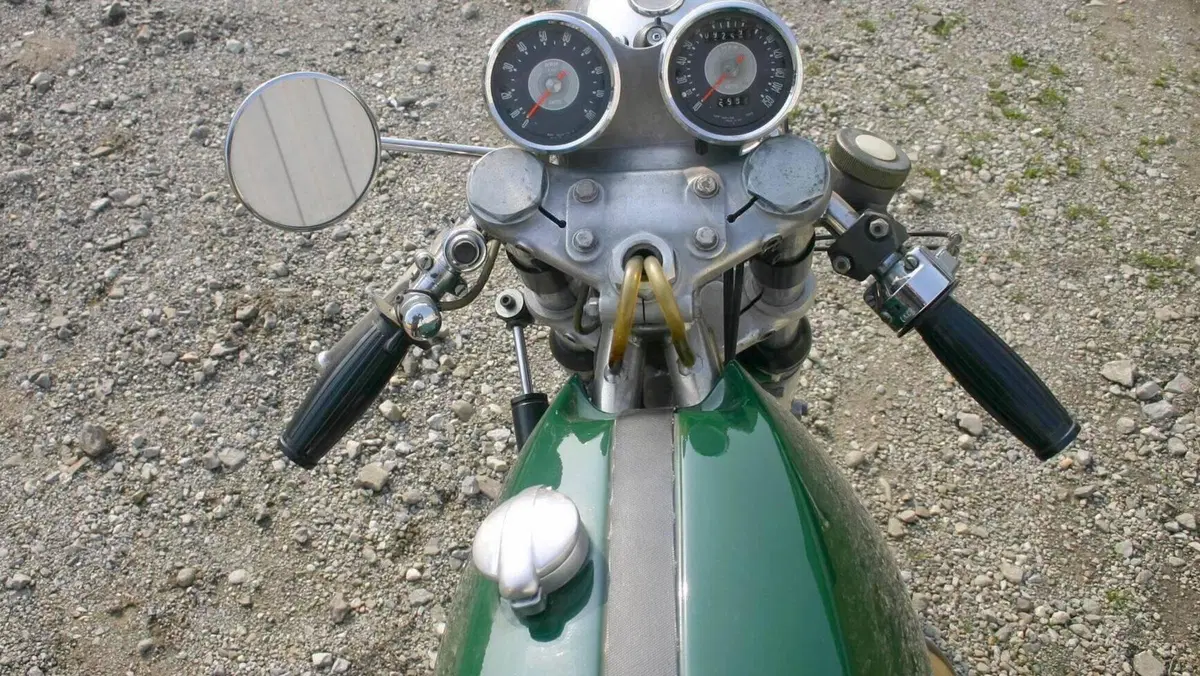 Triumph   (9)