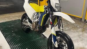 Husqvarna 701 Supermoto (2017 - 19) 