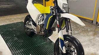 Husqvarna 701 Supermoto (2017 - 19)