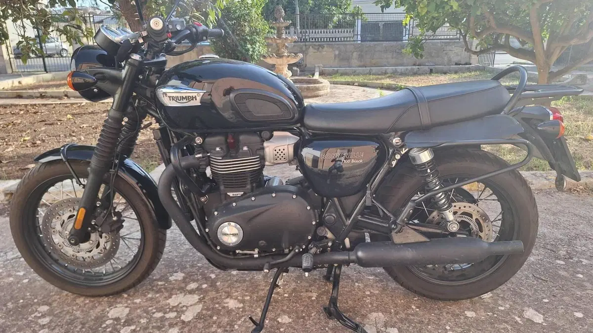Triumph Bonneville T100 Black (2017 - 20) 
