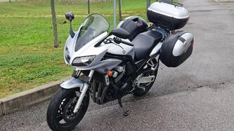 Yamaha FZS 600 Fazer (2002 - 03)